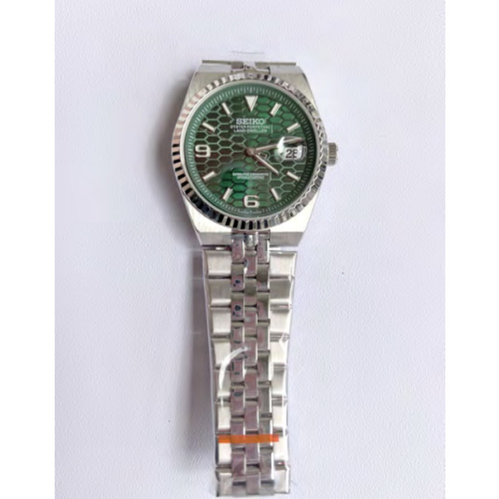 Land-Dweller Style · Dark Green Honeycomb